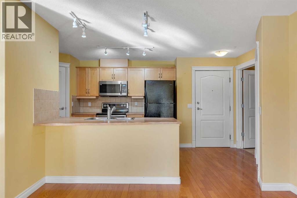 Single Family House for Sale in    Avenue SW Palliser Calgary 
