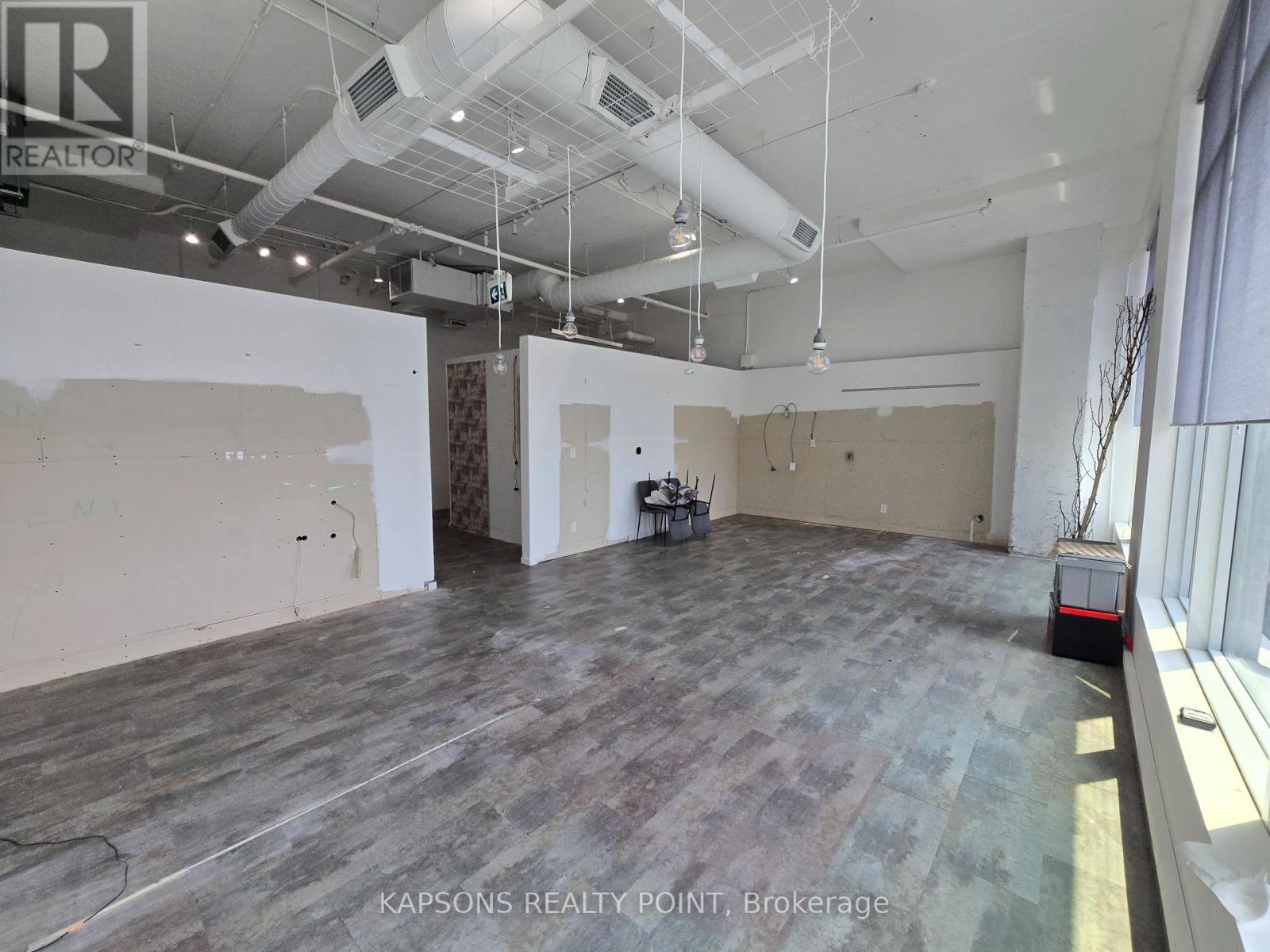 Photo 3 of 1016 130 Queens Quay E, Toronto ON