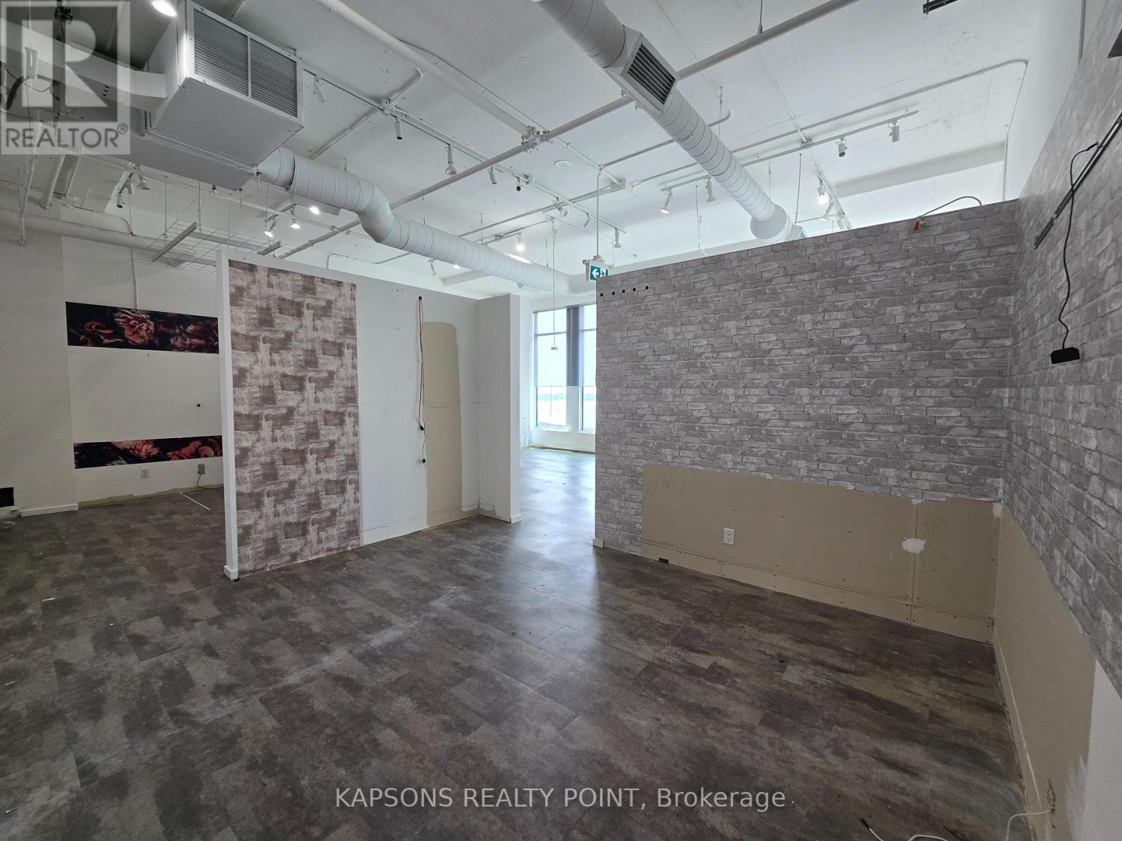 Photo 4 of 1016 130 Queens Quay E, Toronto ON