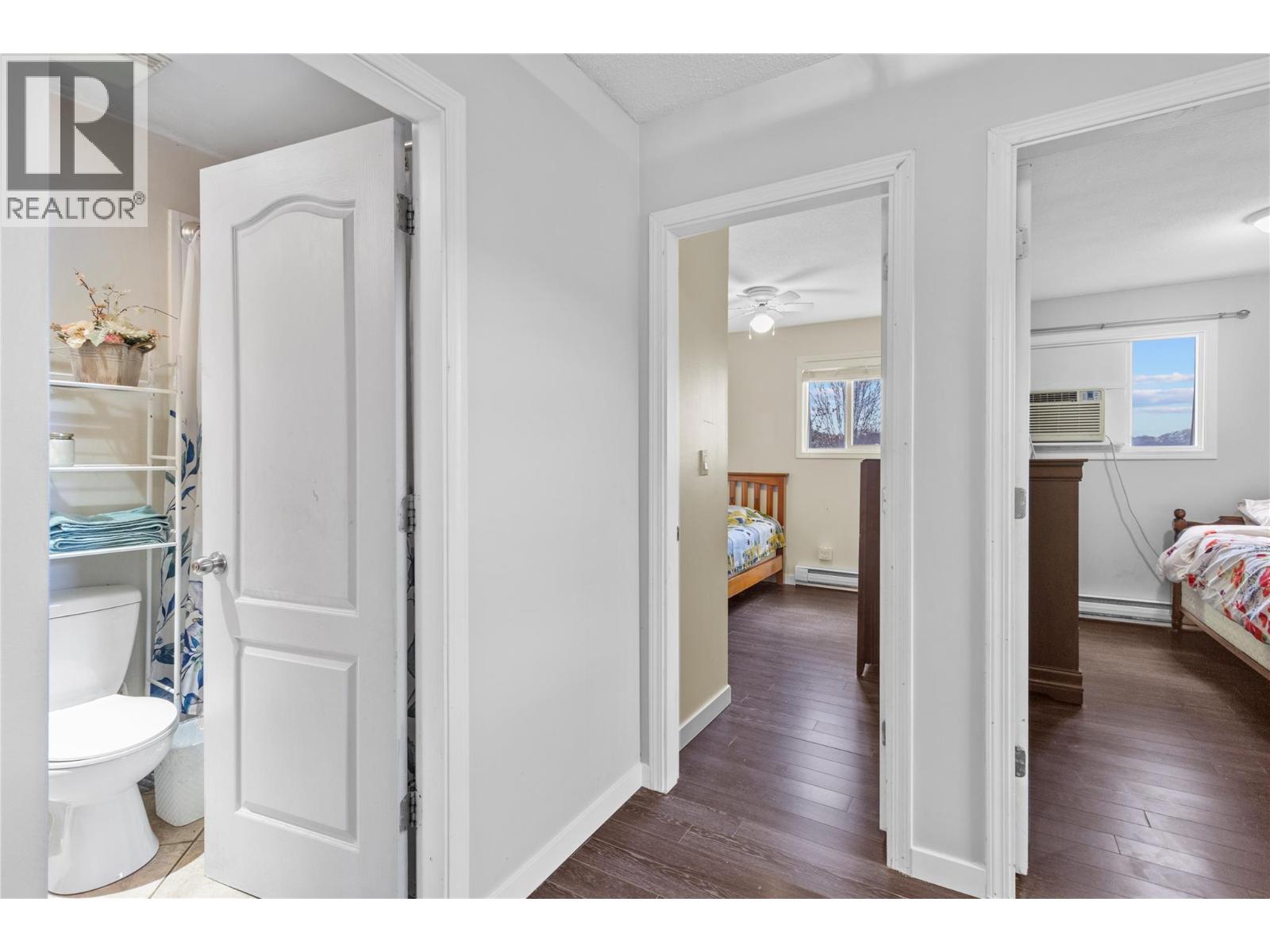865 MCQUEEN DRIVE - 21