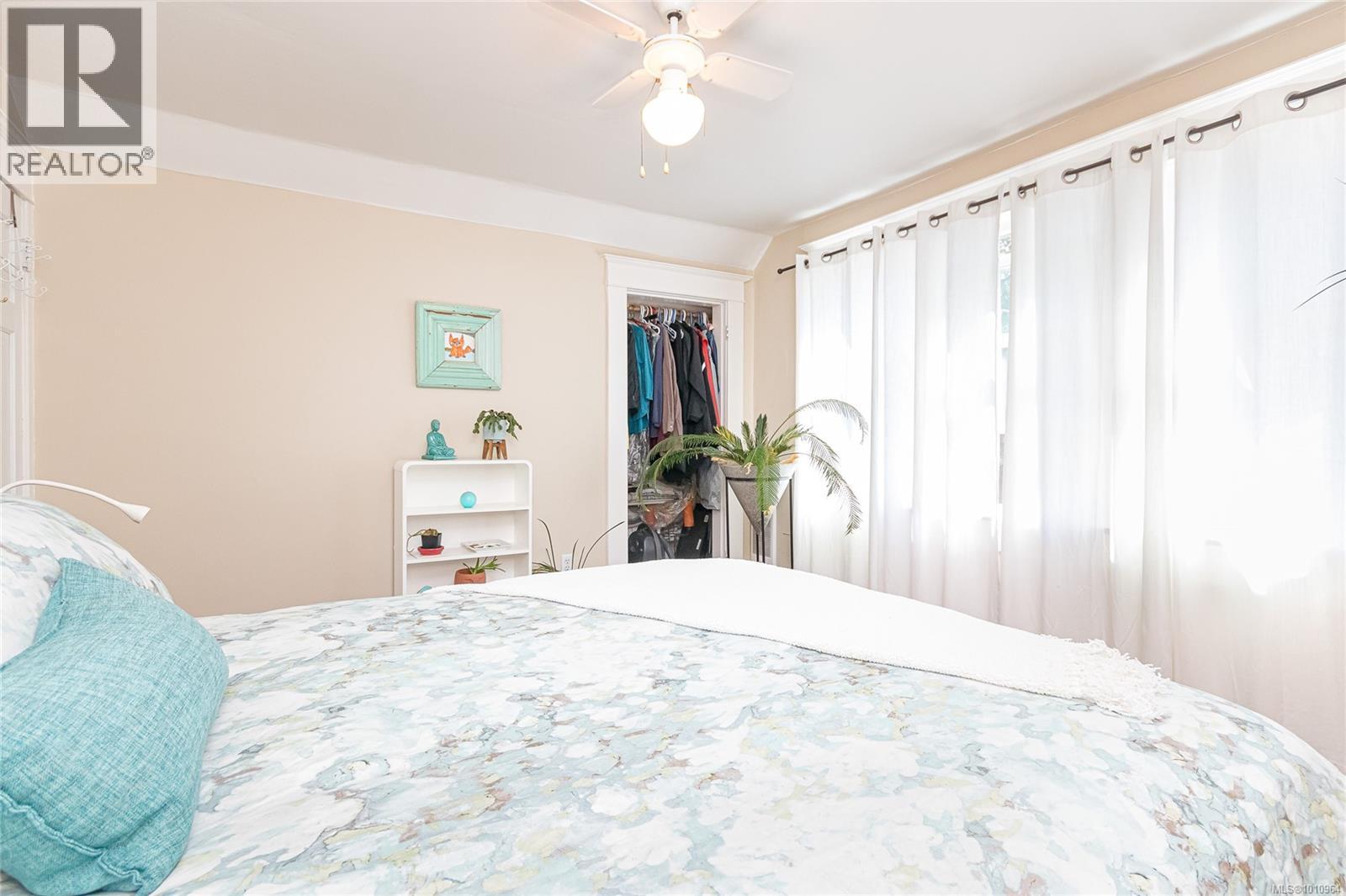 3840 SAVANNAH AVE - 20
