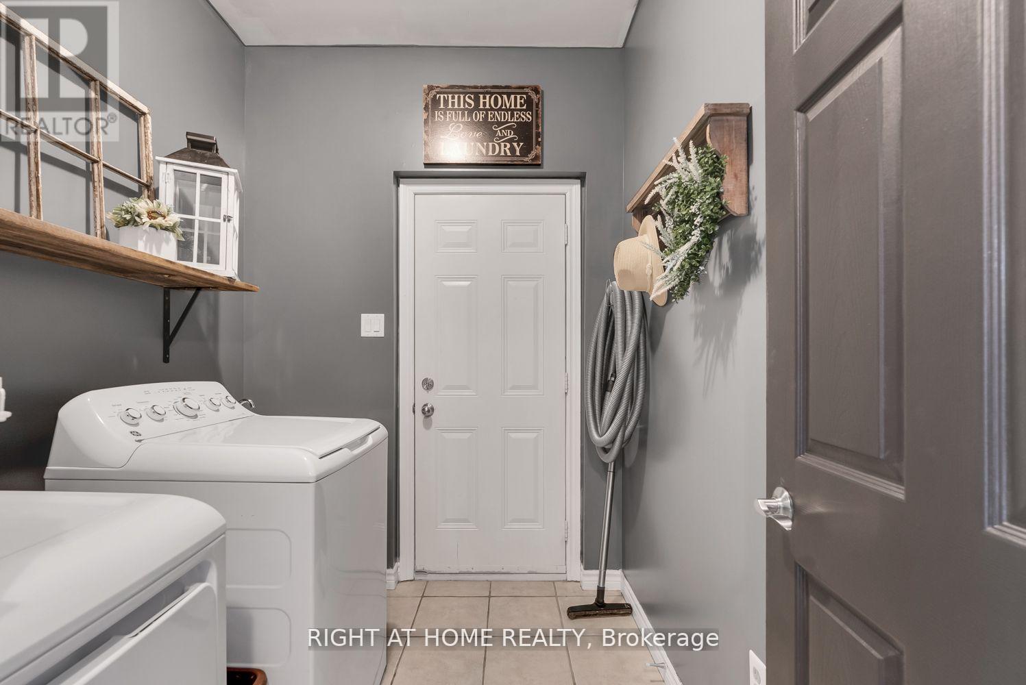 Photo 31 of 23 Don Morris Court, Clarington ON