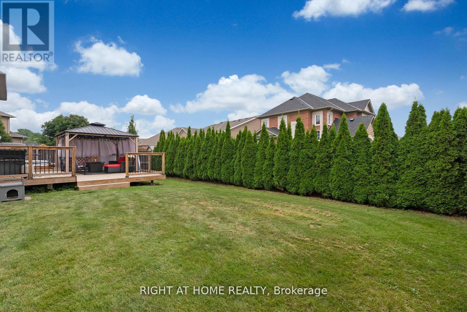 Photo 27 of 23 Don Morris Court, Clarington ON