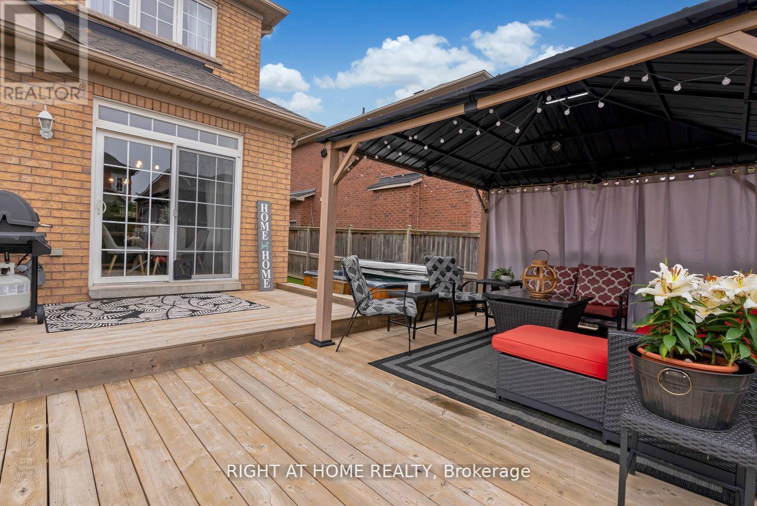 Photo 14 of 23 Don Morris Court, Clarington ON