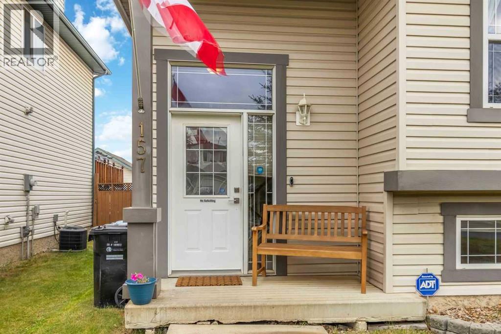 Photo 2 of 157 St Laurent Way, Fort Mcmurray AB