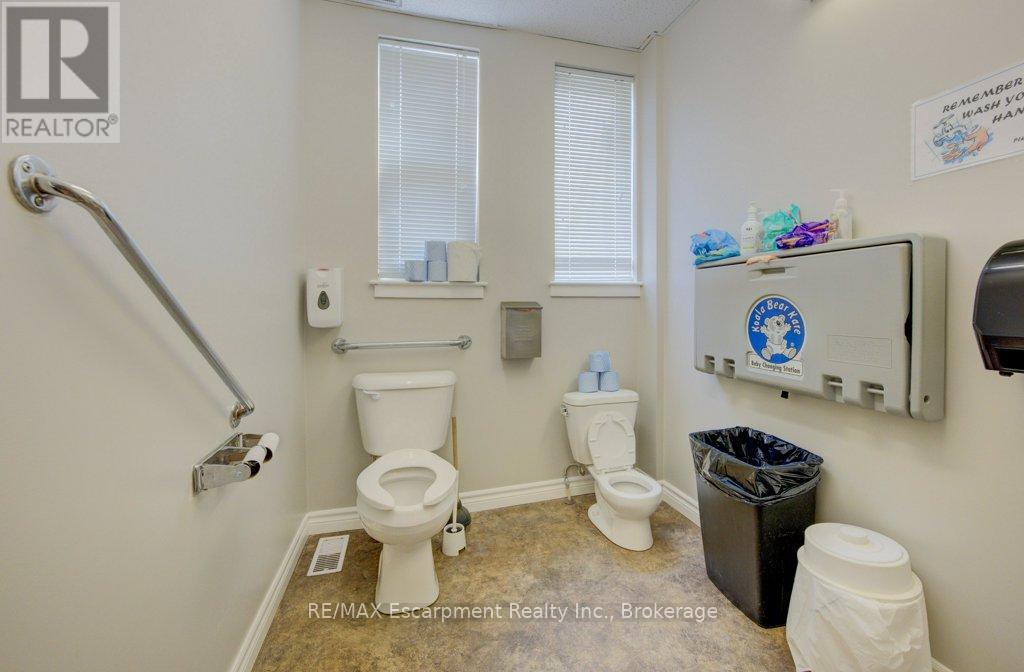 Photo 22 of 70 Chatham Street, Brantford ON