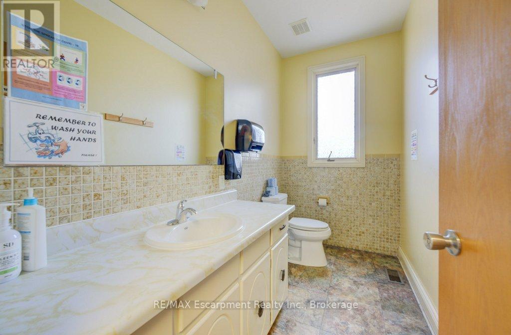 Photo 16 of 80 Chatham Street, Brantford ON