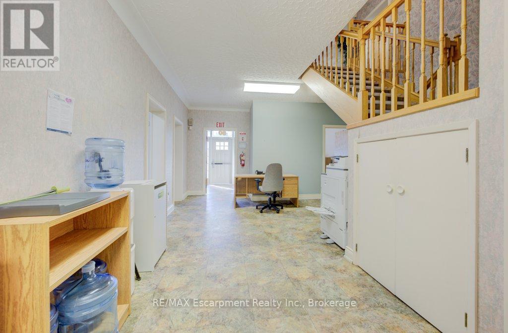 Photo 8 of 80 Chatham Street, Brantford ON
