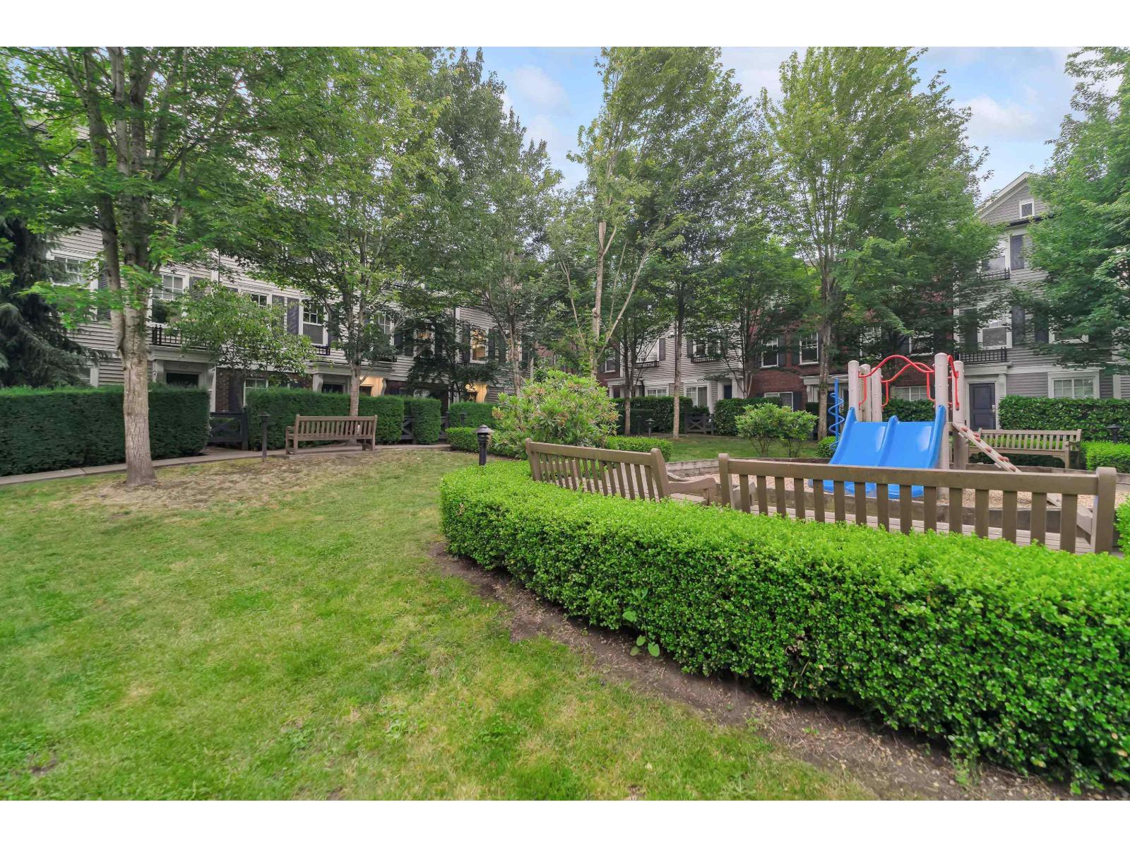 Photo 11 of 8 7238 189 Street, Surrey BC