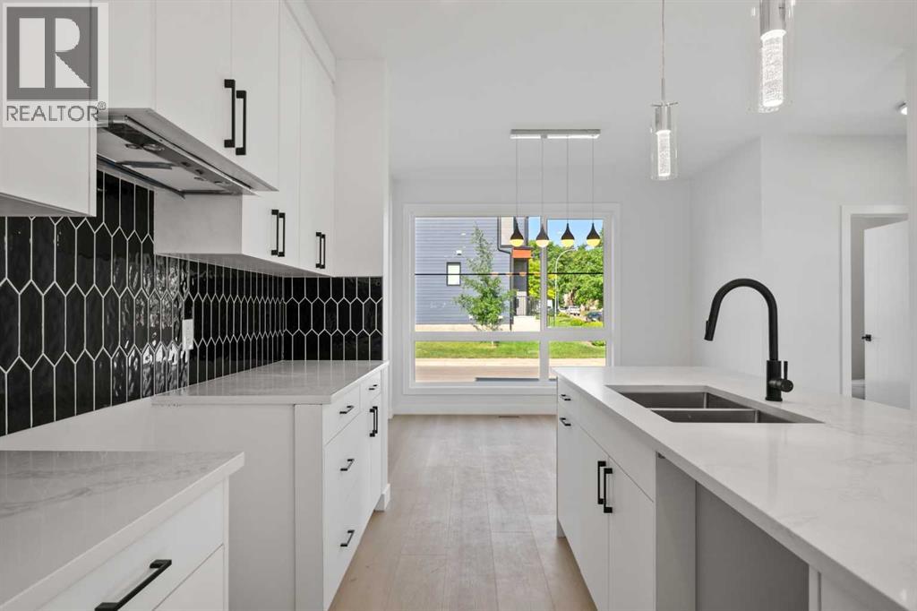 Single Family House for Sale in   Avenue NW Mount Pleasant Calgary 