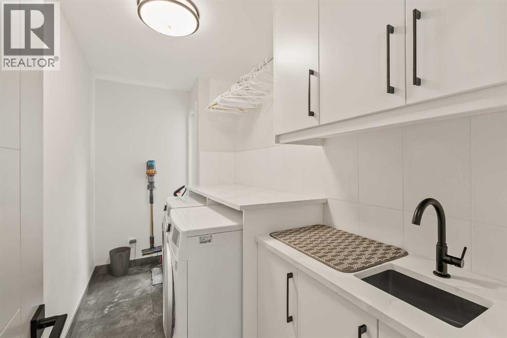 Single Family House for Sale in   Street SW Parkhill Calgary 