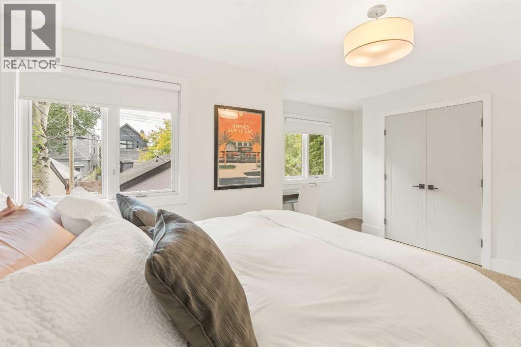 Single Family House for Sale in   Street SW Parkhill Calgary 