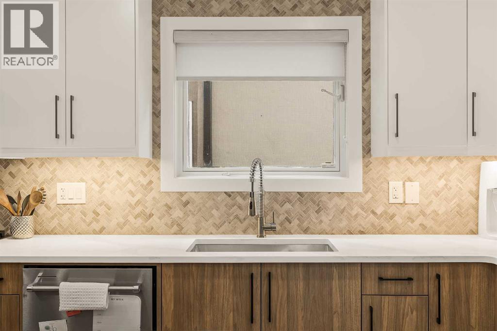 Single Family House for Sale in   Street SW Parkhill Calgary 