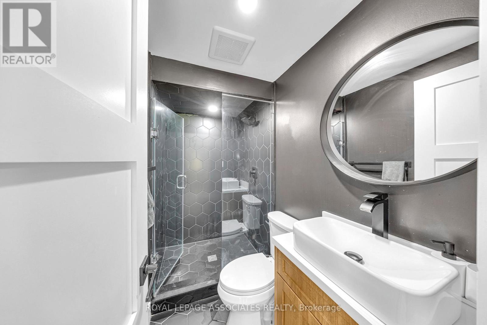 Photo 16 of 57 Poplar Crescent, Ramara ON