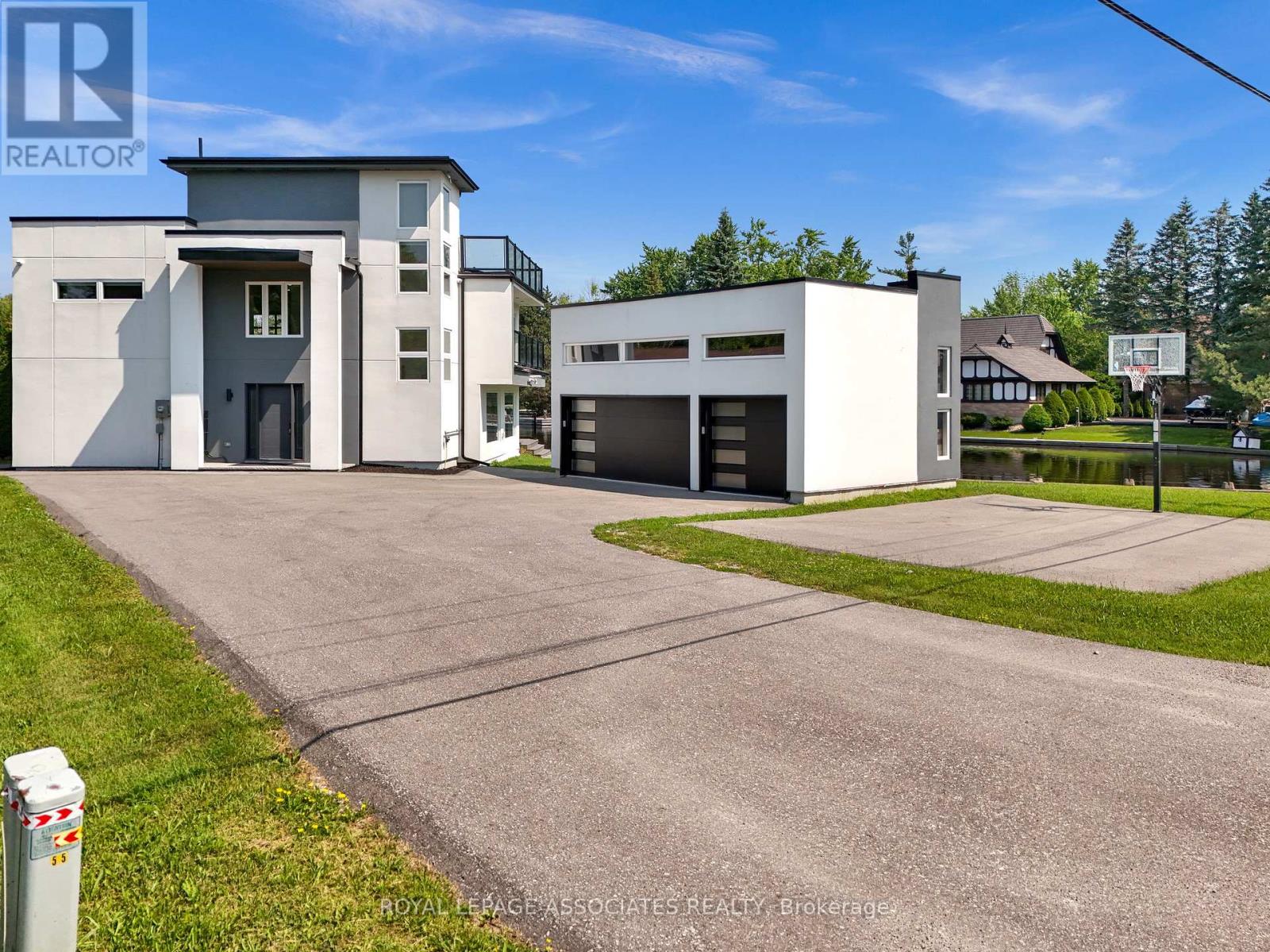 Photo 2 of 57 Poplar Crescent, Ramara ON