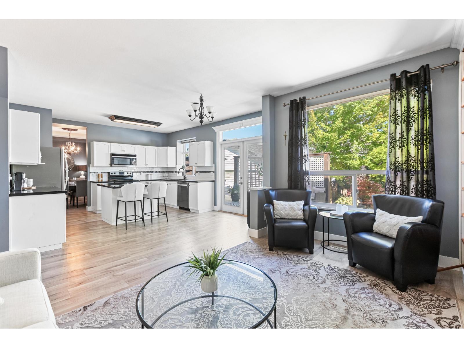 Photo 2 of 6556 184 Street, Surrey BC