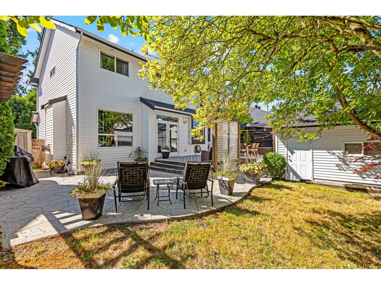 Photo 5 of 6556 184 Street, Surrey BC
