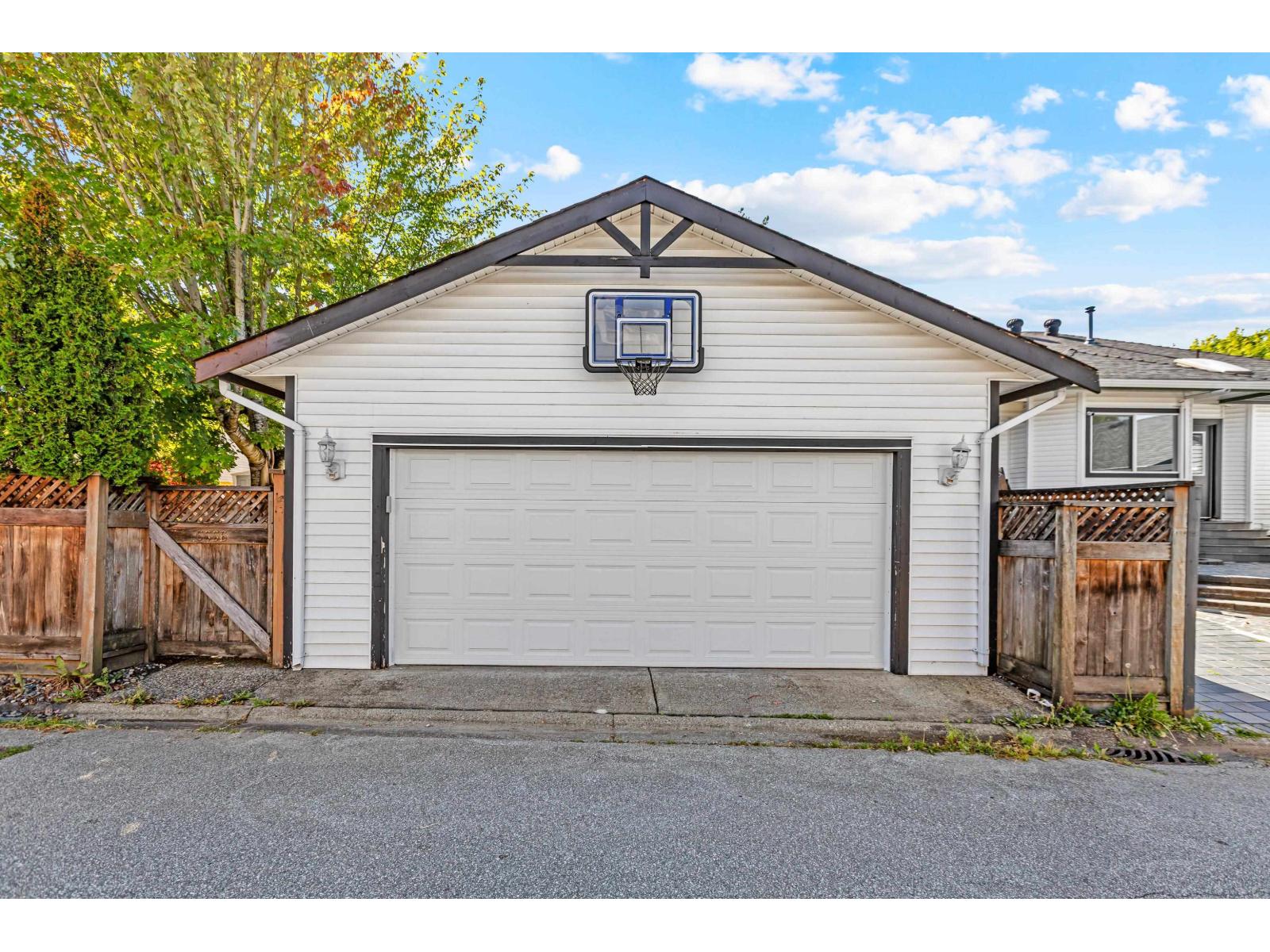 Photo 7 of 6556 184 Street, Surrey BC