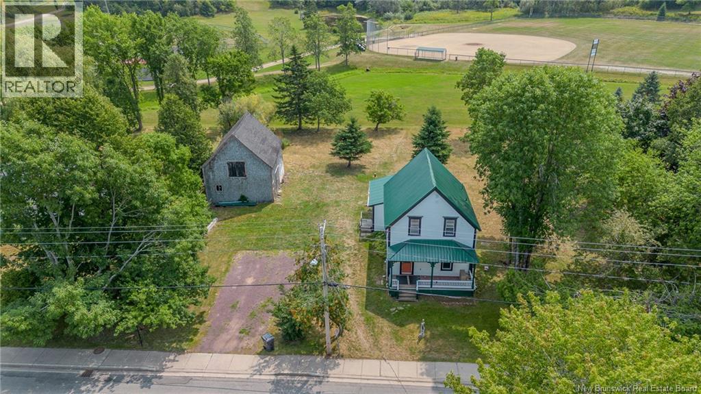 Photo 2 of 32 Dutch Point Road, Hampton NB