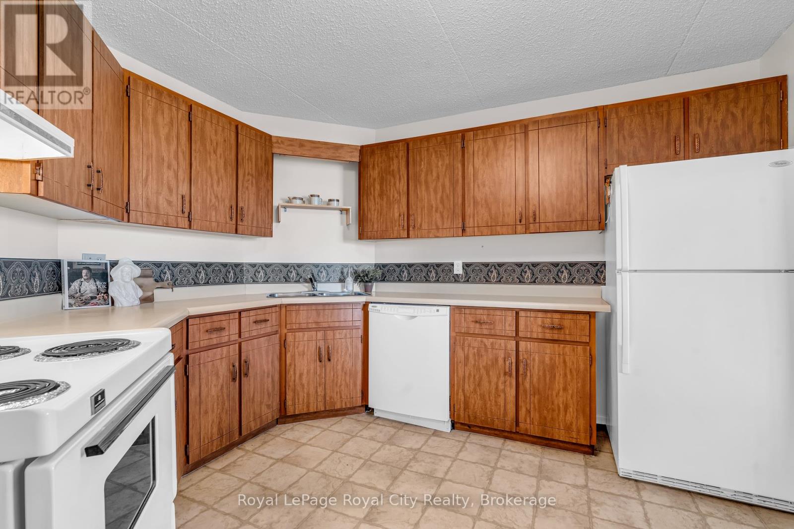 Photo 27 of 803 22 Marilyn Drive, Guelph ON
