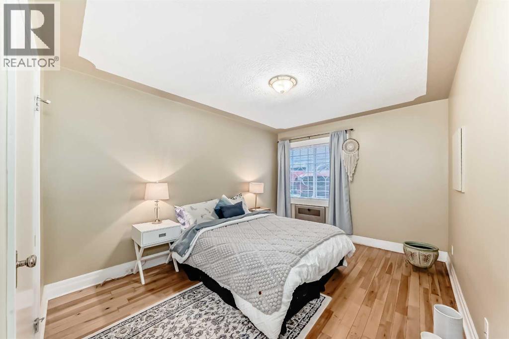 Single Family House for Sale in    Avenue SW Mission Calgary 