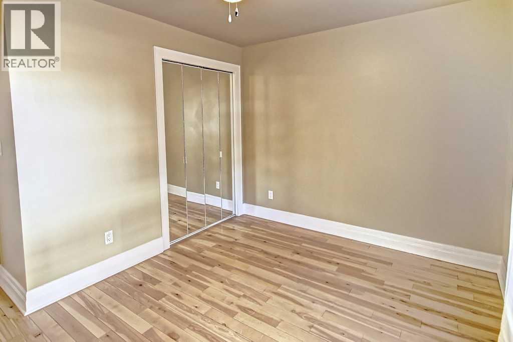 Single Family House for Sale in    Avenue SW Mission Calgary 