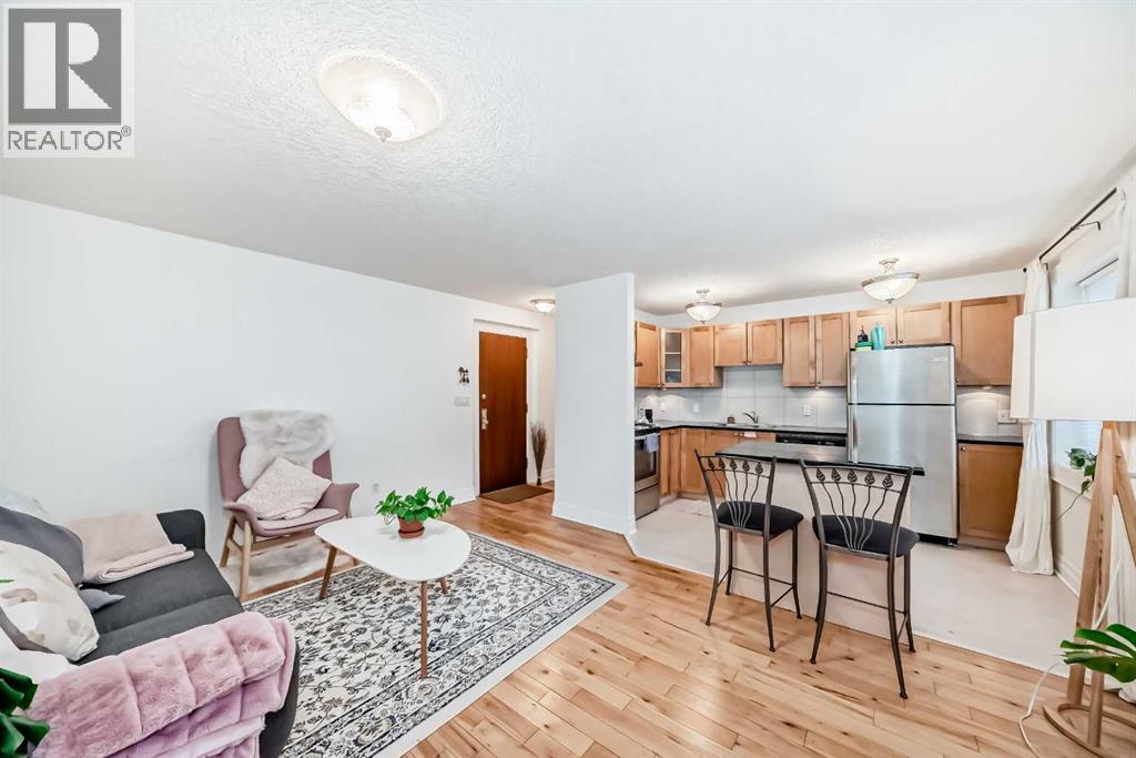Single Family House for Sale in    Avenue SW Mission Calgary 