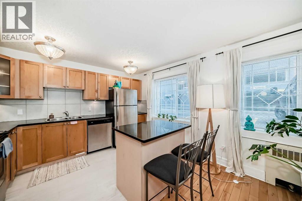 Single Family House for Sale in    Avenue SW Mission Calgary 