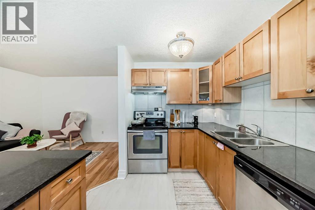 Single Family House for Sale in    Avenue SW Mission Calgary 