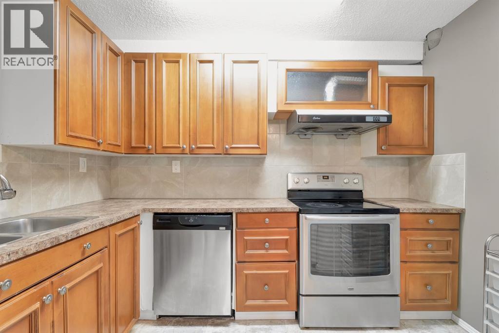 Single Family House for Sale in  Evansview Manor NW Evanston Calgary 