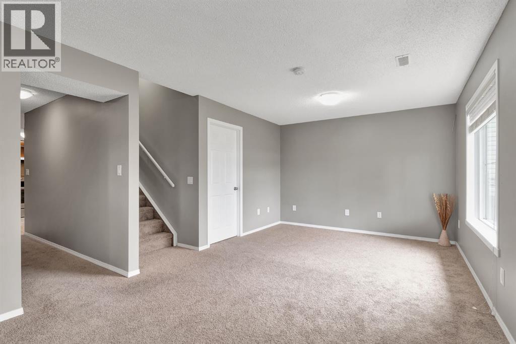 Single Family House for Sale in  Evansview Manor NW Evanston Calgary 