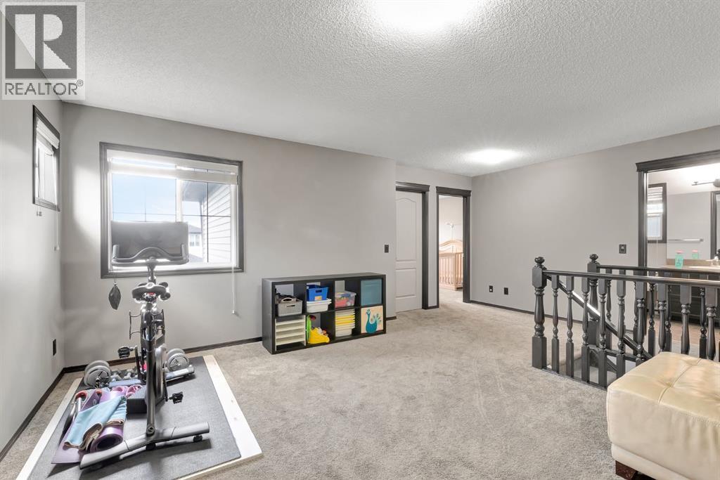 Single Family House for Sale in  Evansview Manor NW Evanston Calgary 