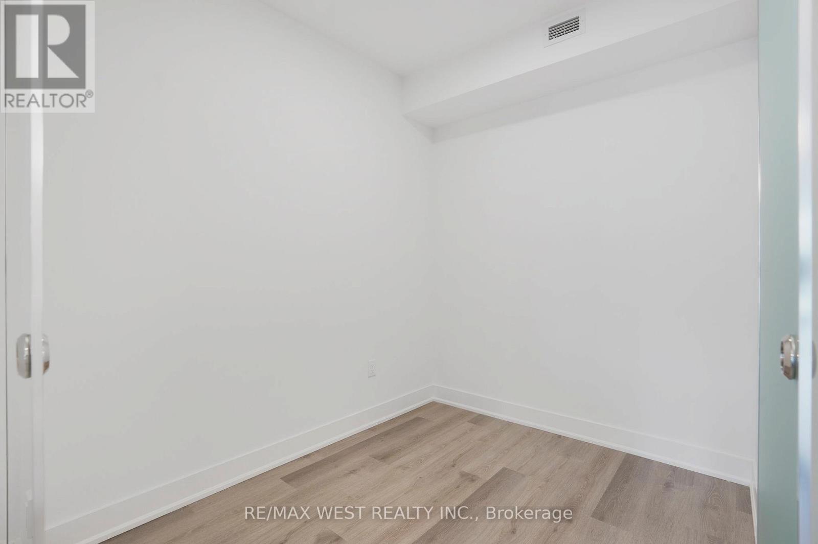 Photo 4 of G 03 575 Conklin Road, Brantford ON