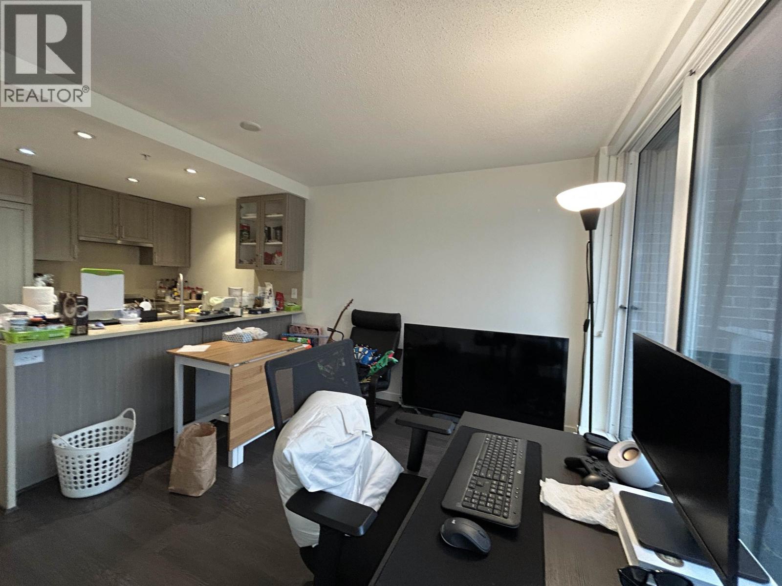 Photo 15 of 613 5665 Boundary Road, Vancouver BC