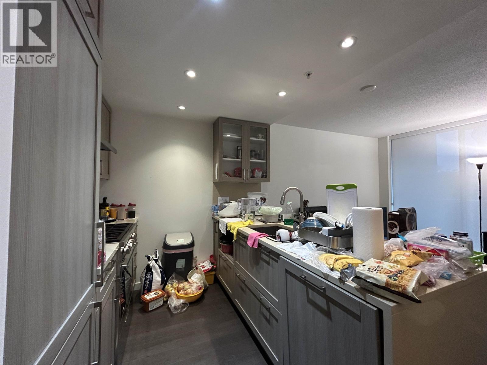 Photo 17 of 613 5665 Boundary Road, Vancouver BC
