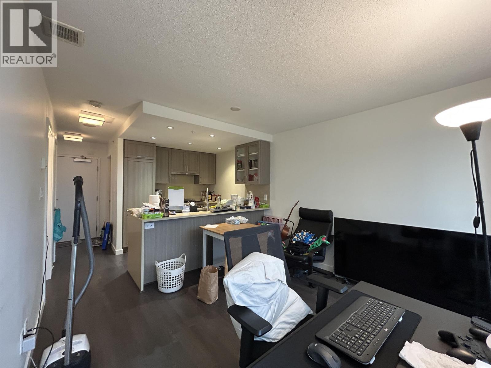Photo 12 of 613 5665 Boundary Road, Vancouver BC