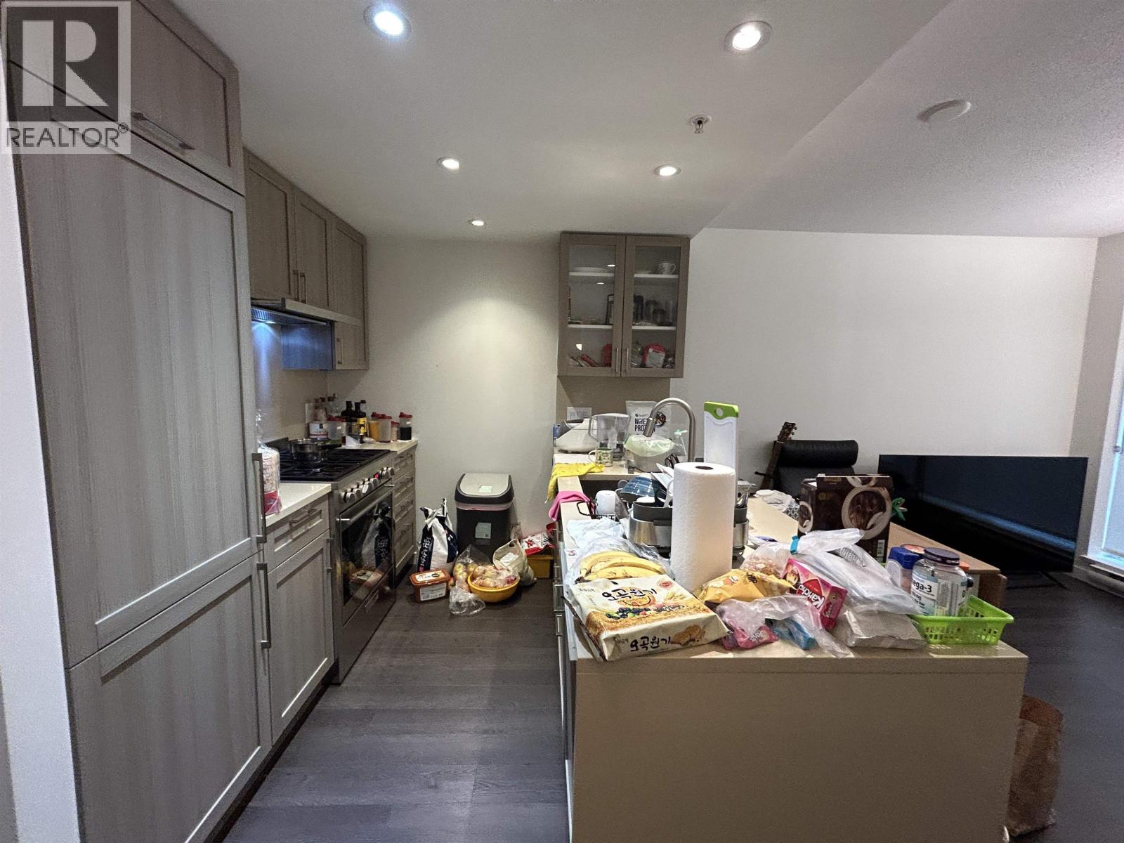 Photo 16 of 613 5665 Boundary Road, Vancouver BC