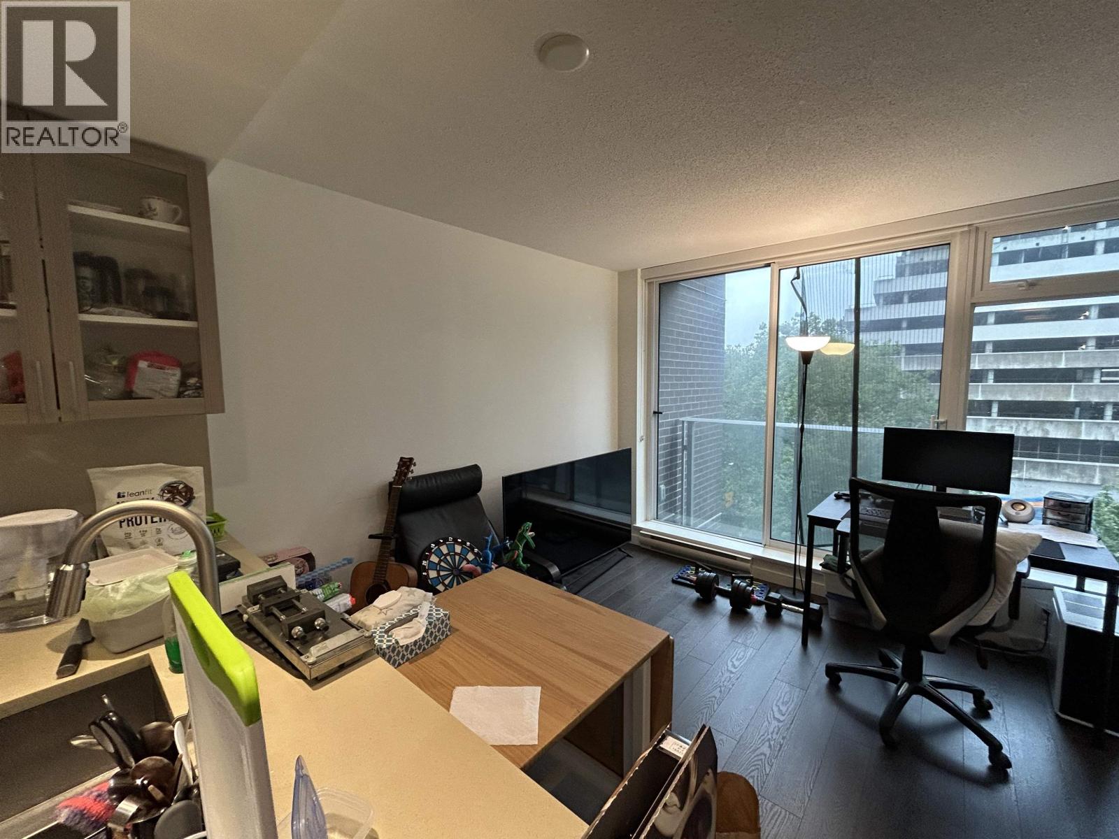 Photo 14 of 613 5665 Boundary Road, Vancouver BC