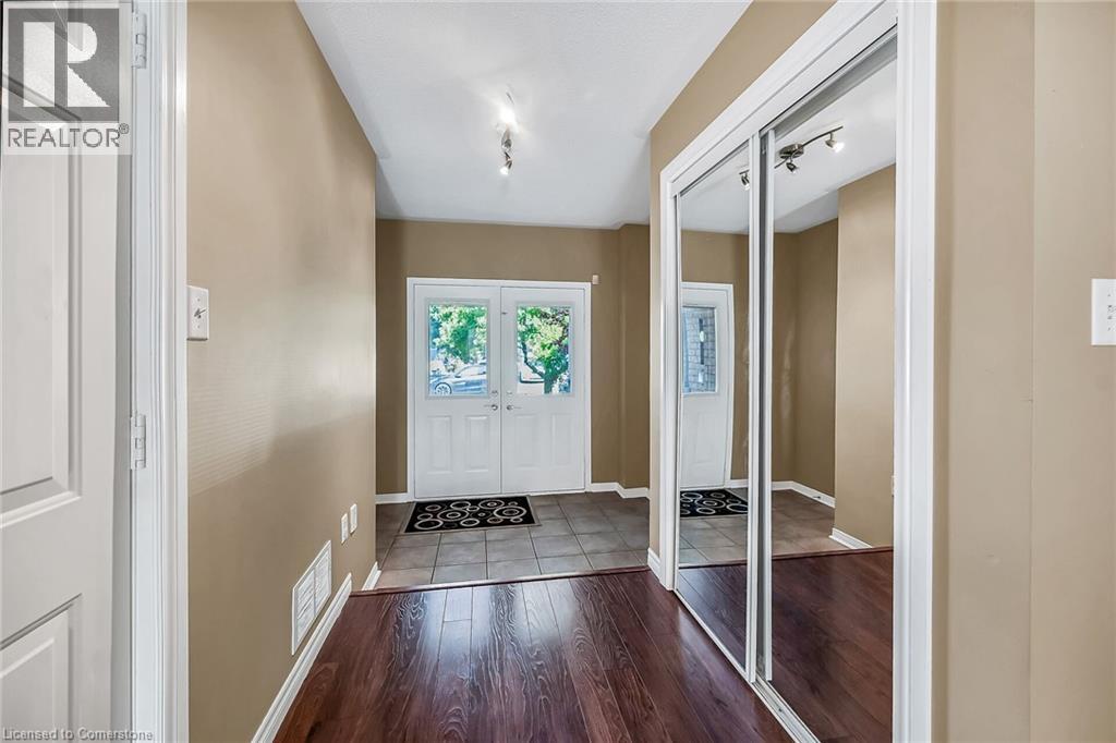 Photo 41 of 5648 Evelyn Lane, Burlington ON