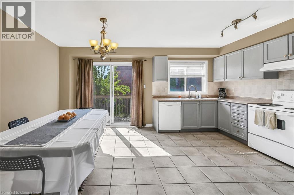 Photo 19 of 5648 Evelyn Lane, Burlington ON