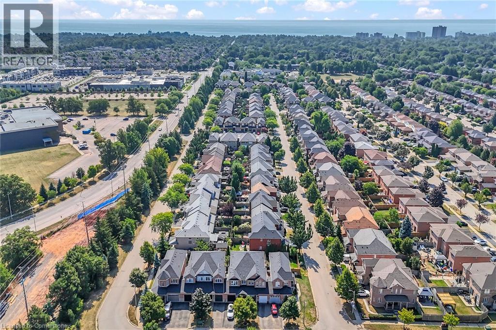 Photo 32 of 5648 Evelyn Lane, Burlington ON