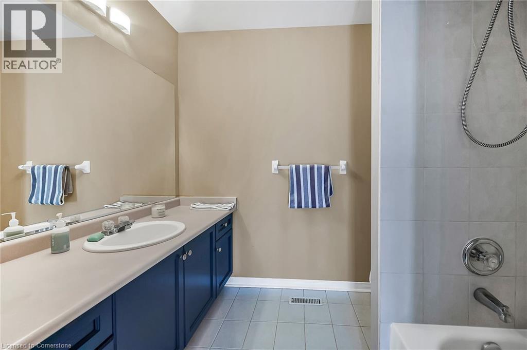 Photo 28 of 5648 Evelyn Lane, Burlington ON