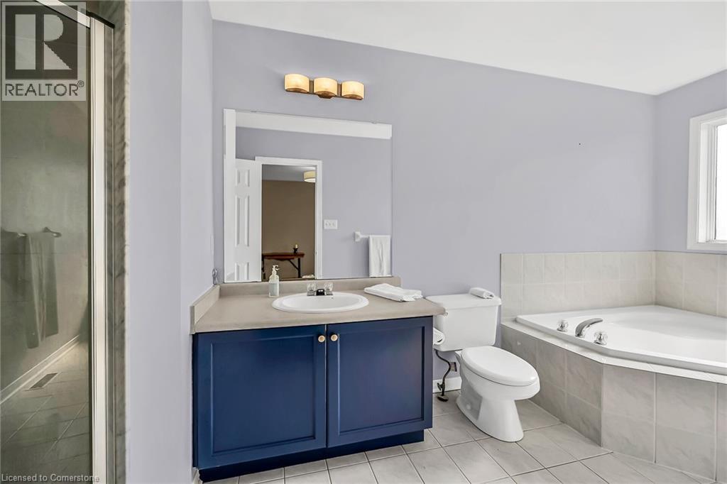 Photo 2 of 5648 Evelyn Lane, Burlington ON