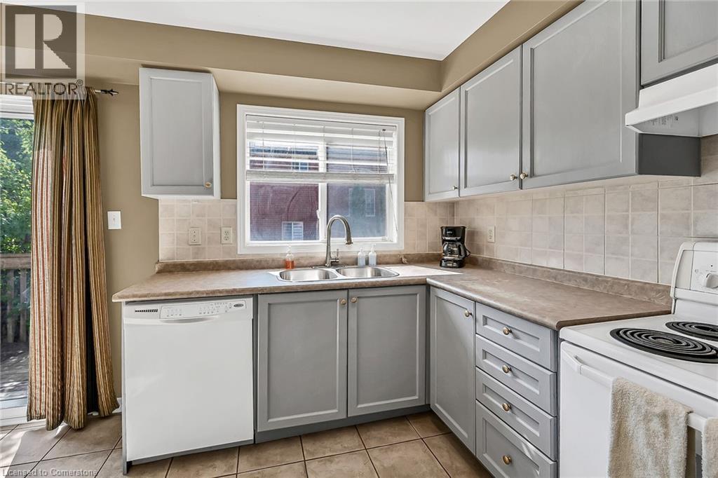 Photo 37 of 5648 Evelyn Lane, Burlington ON