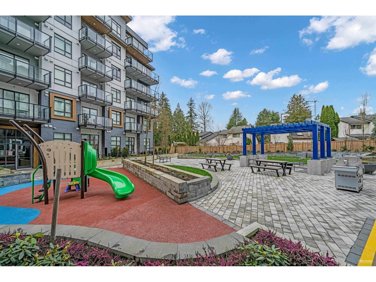 Photo 17 of 307 13969 96 Avenue, Surrey BC