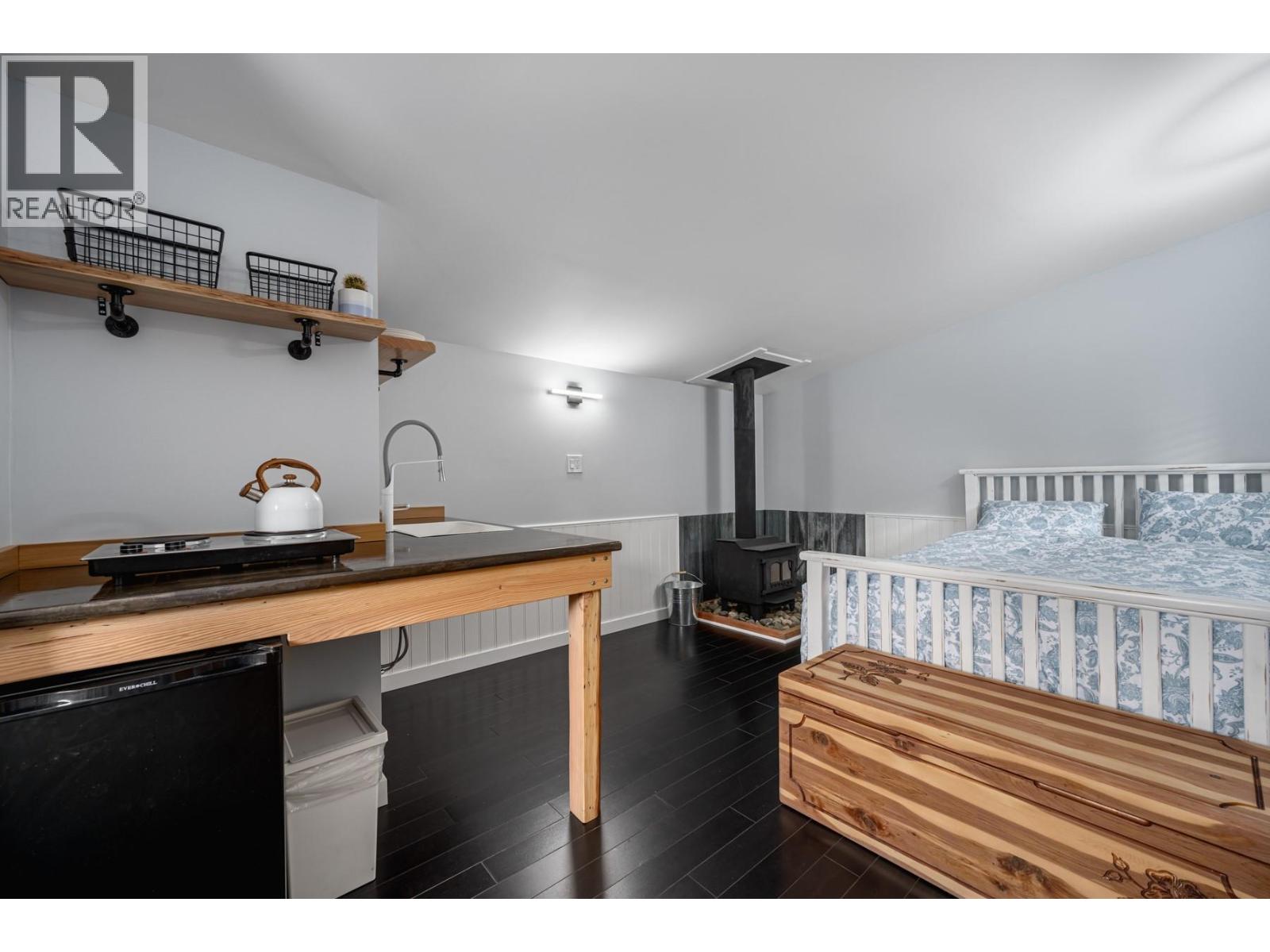 Photo 19 of 380 Richlands Road, Cherryville BC