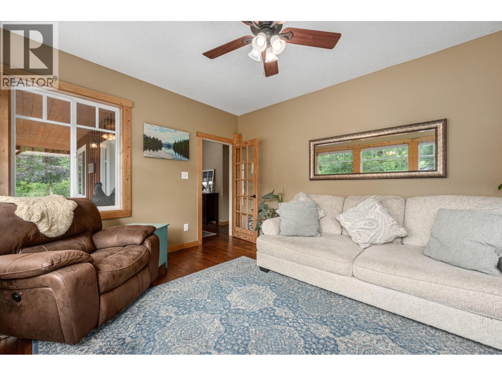 Photo 16 of 380 Richlands Road, Cherryville BC