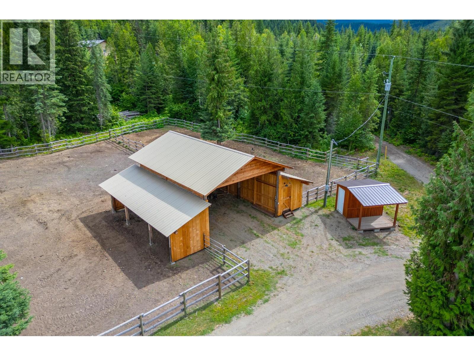Photo 25 of 380 Richlands Road, Cherryville BC
