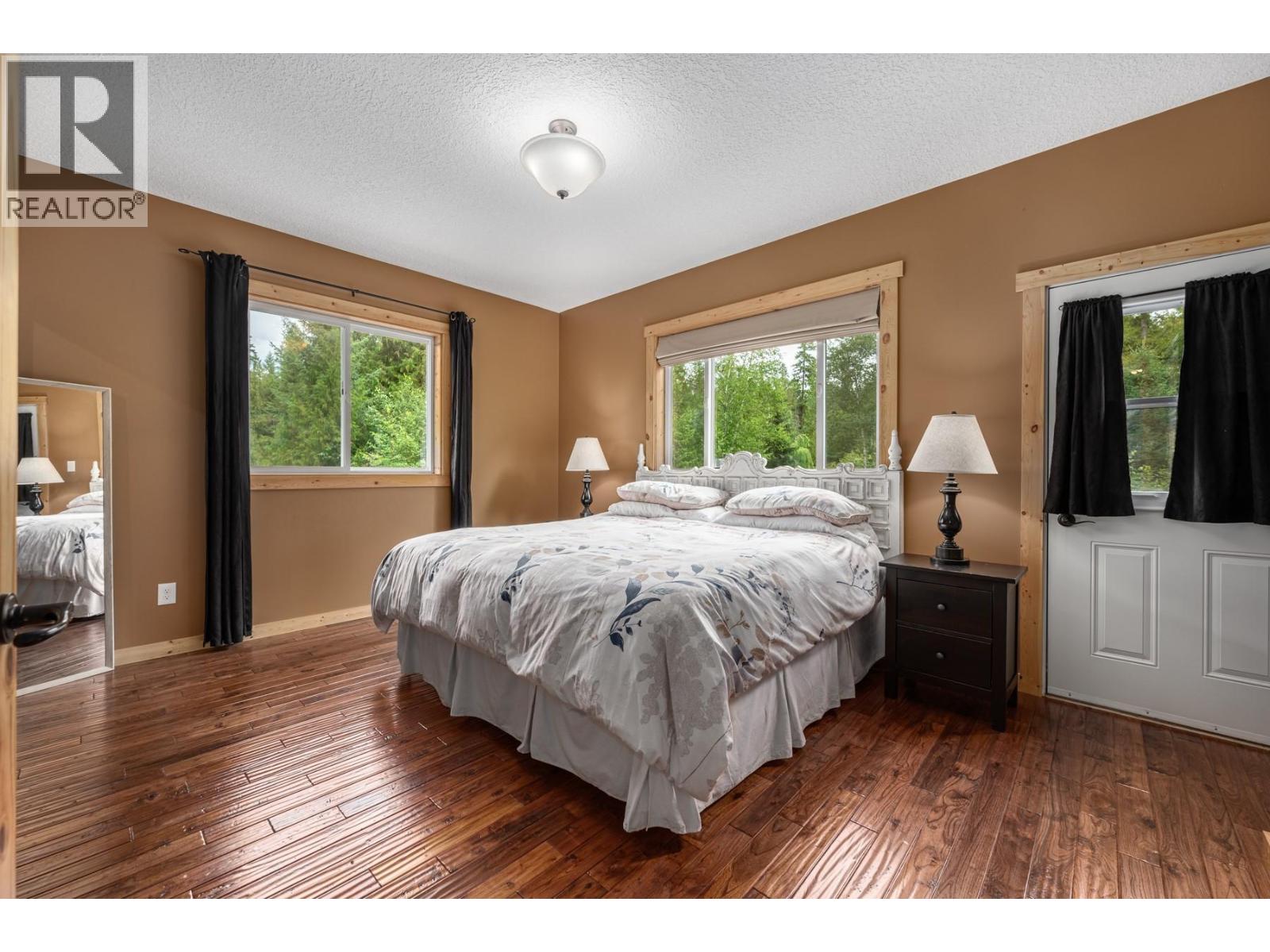 Photo 27 of 380 Richlands Road, Cherryville BC