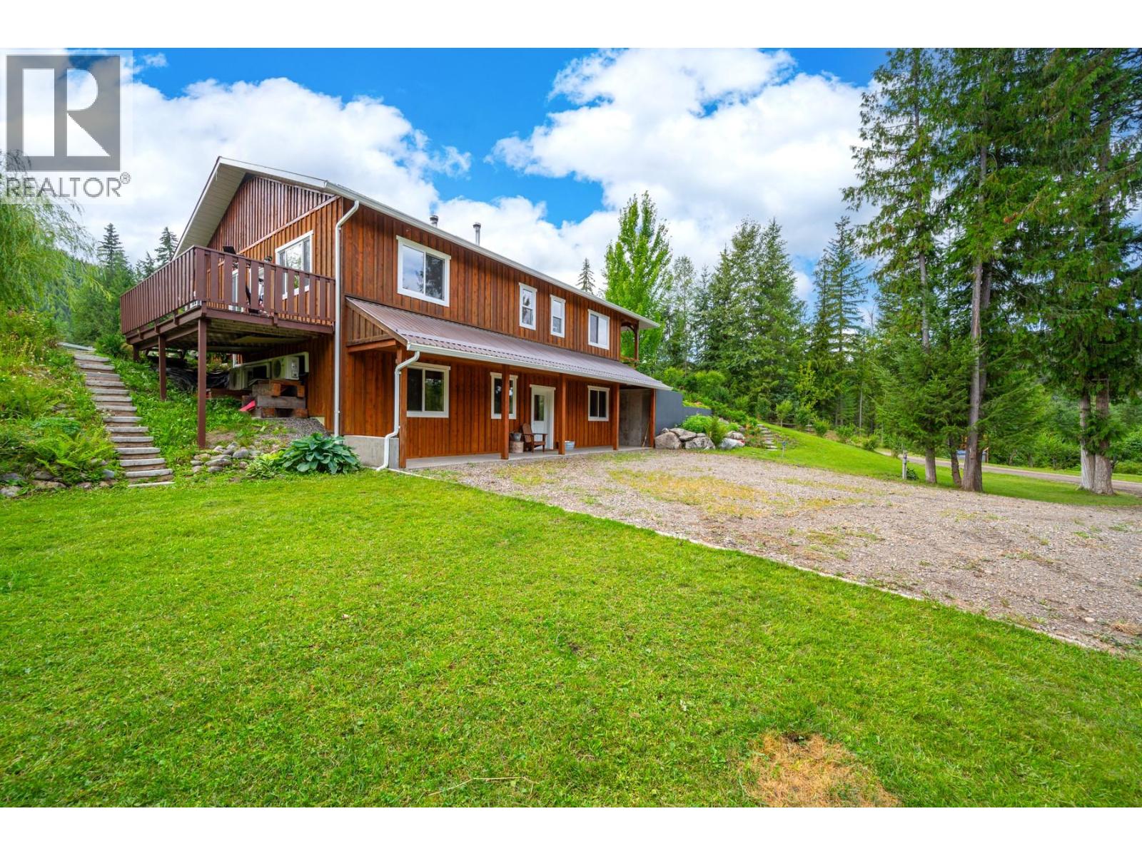 Photo 13 of 380 Richlands Road, Cherryville BC